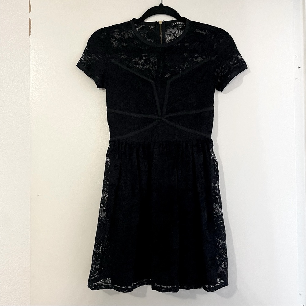 Express Lace Short Sleeve Dress Black Mini Flowy Size Xs